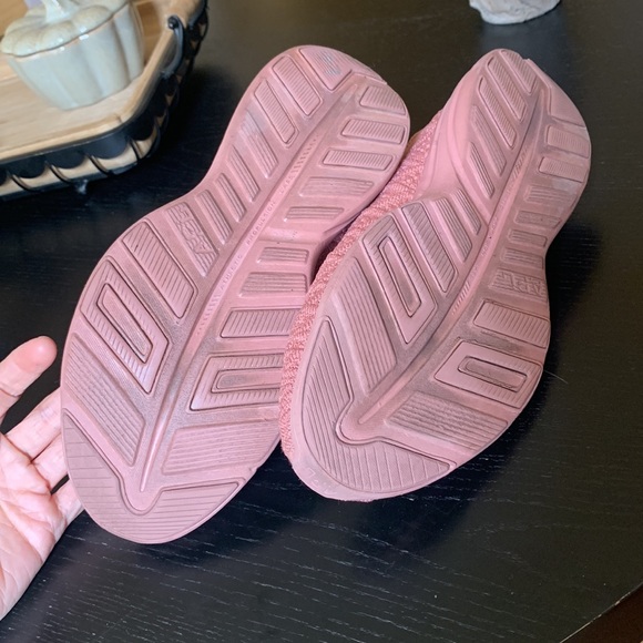 Dusty pink APL shoes - Picture 9 of 9